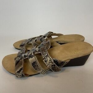NWOB Vionic 381Radia Slip On Strappy Wedge Heel Sandals Women 8 China Snakeskin